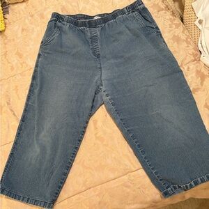 Alia Denim Capris Size 18